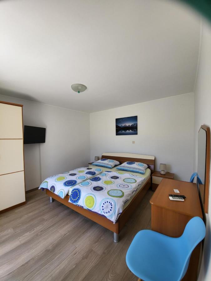 Apartmani Mira Supetarska Draga Buitenkant foto