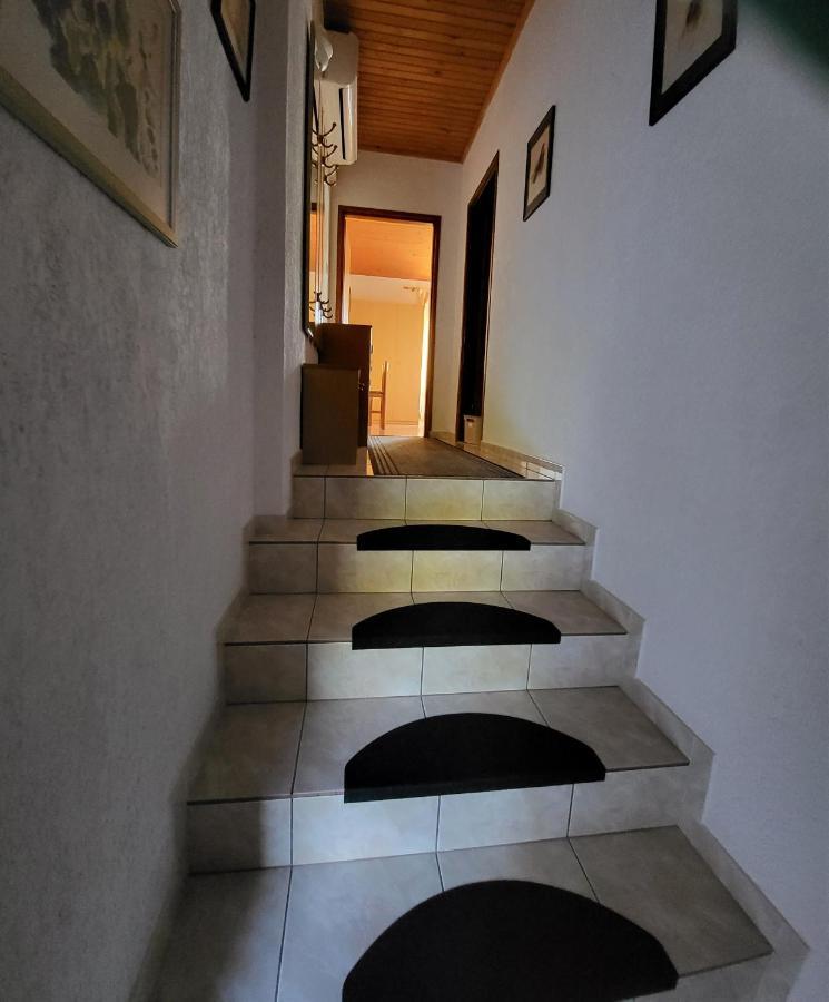 Apartmani Mira Supetarska Draga Buitenkant foto