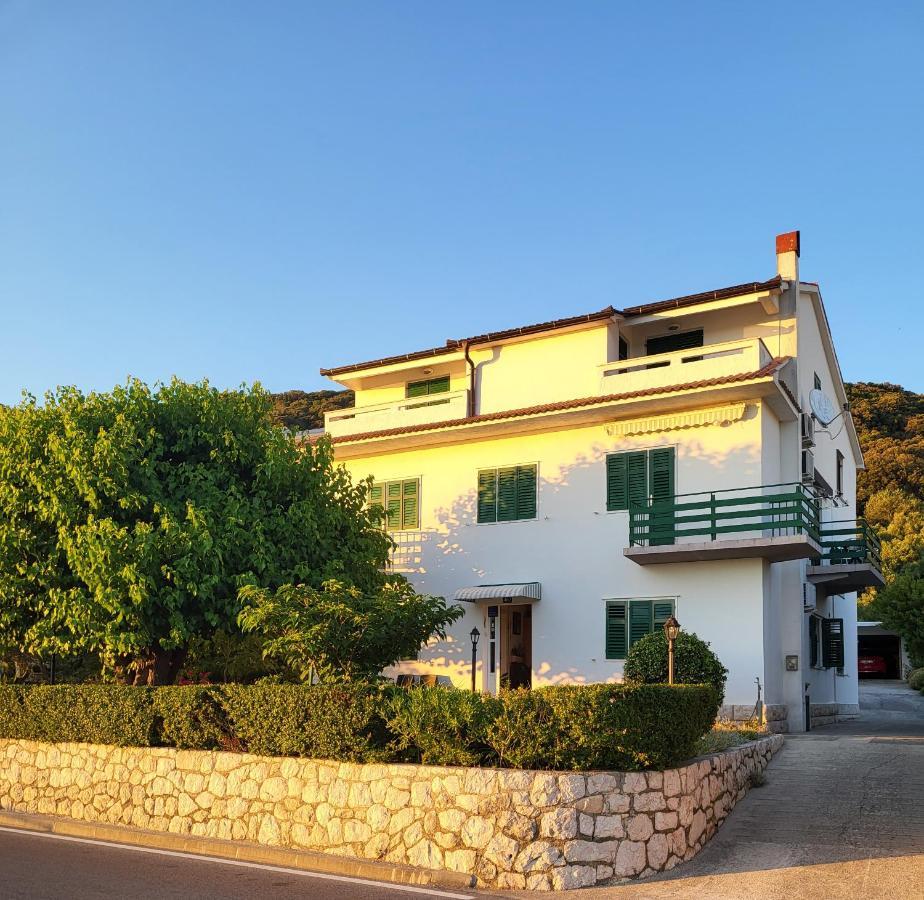 Apartmani Mira Supetarska Draga Buitenkant foto