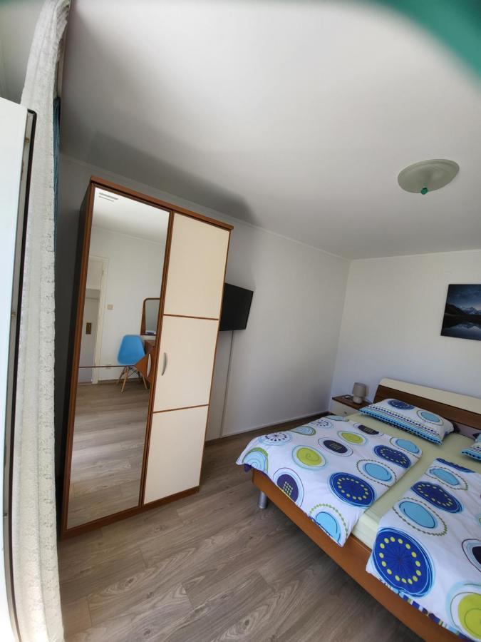 Apartmani Mira Supetarska Draga Kamer foto