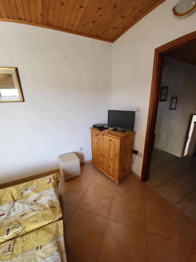 Apartmani Mira Supetarska Draga Buitenkant foto