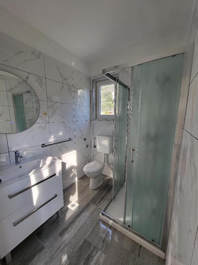 Apartmani Mira Supetarska Draga Buitenkant foto