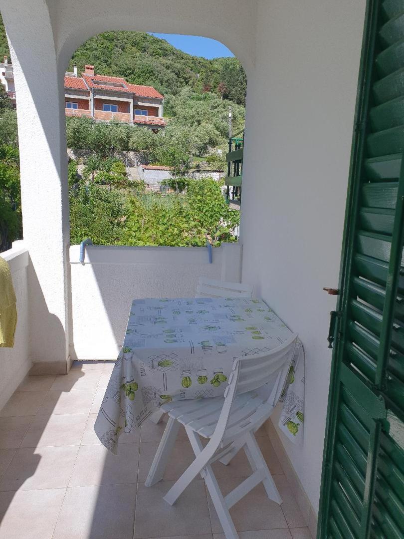 Apartmani Mira Supetarska Draga Buitenkant foto