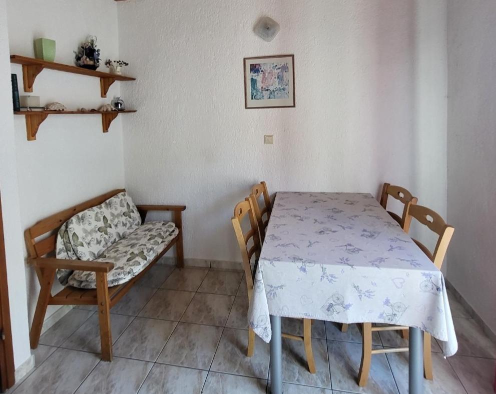 Apartmani Mira Supetarska Draga Buitenkant foto