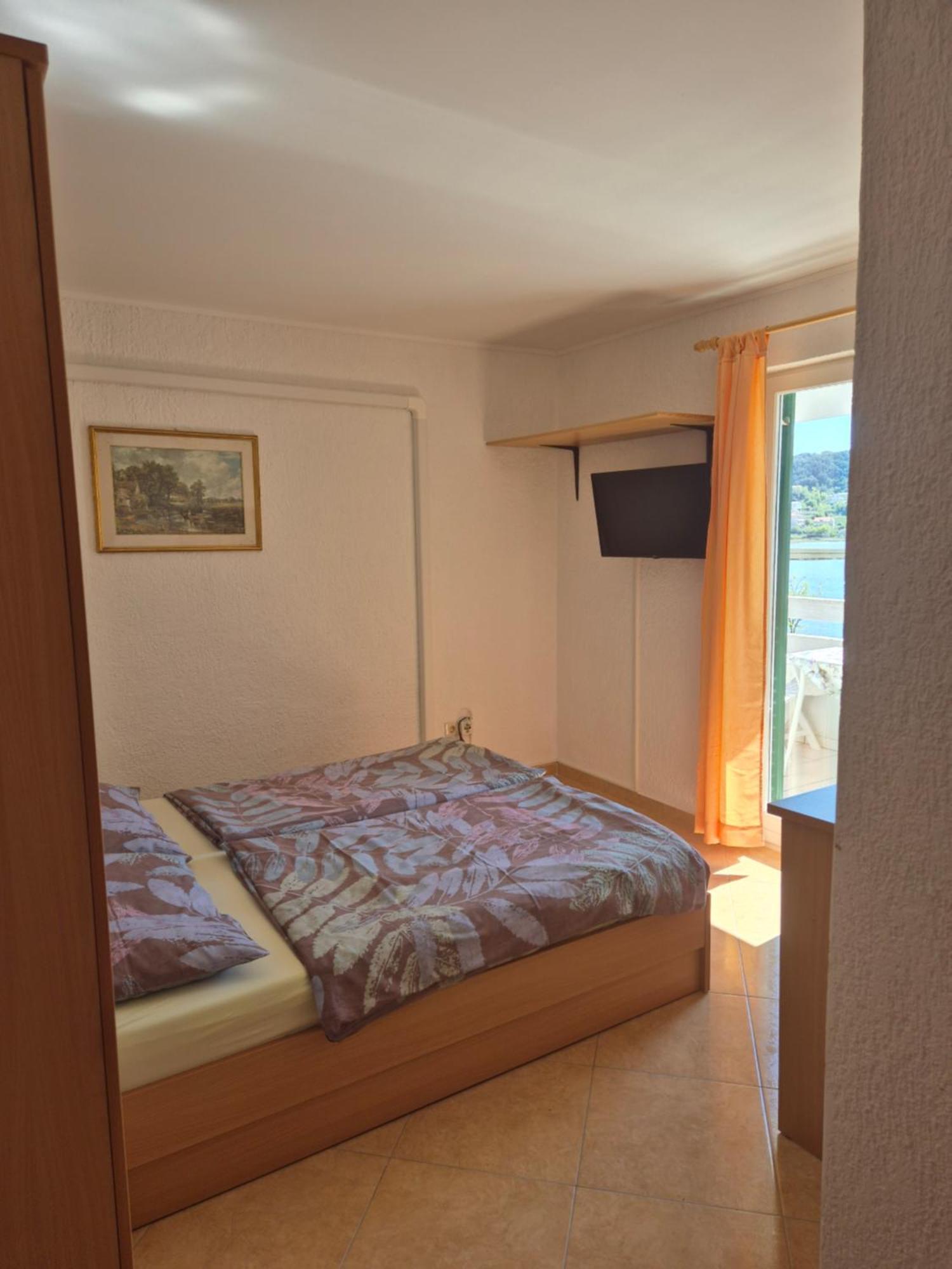 Apartmani Mira Supetarska Draga Buitenkant foto