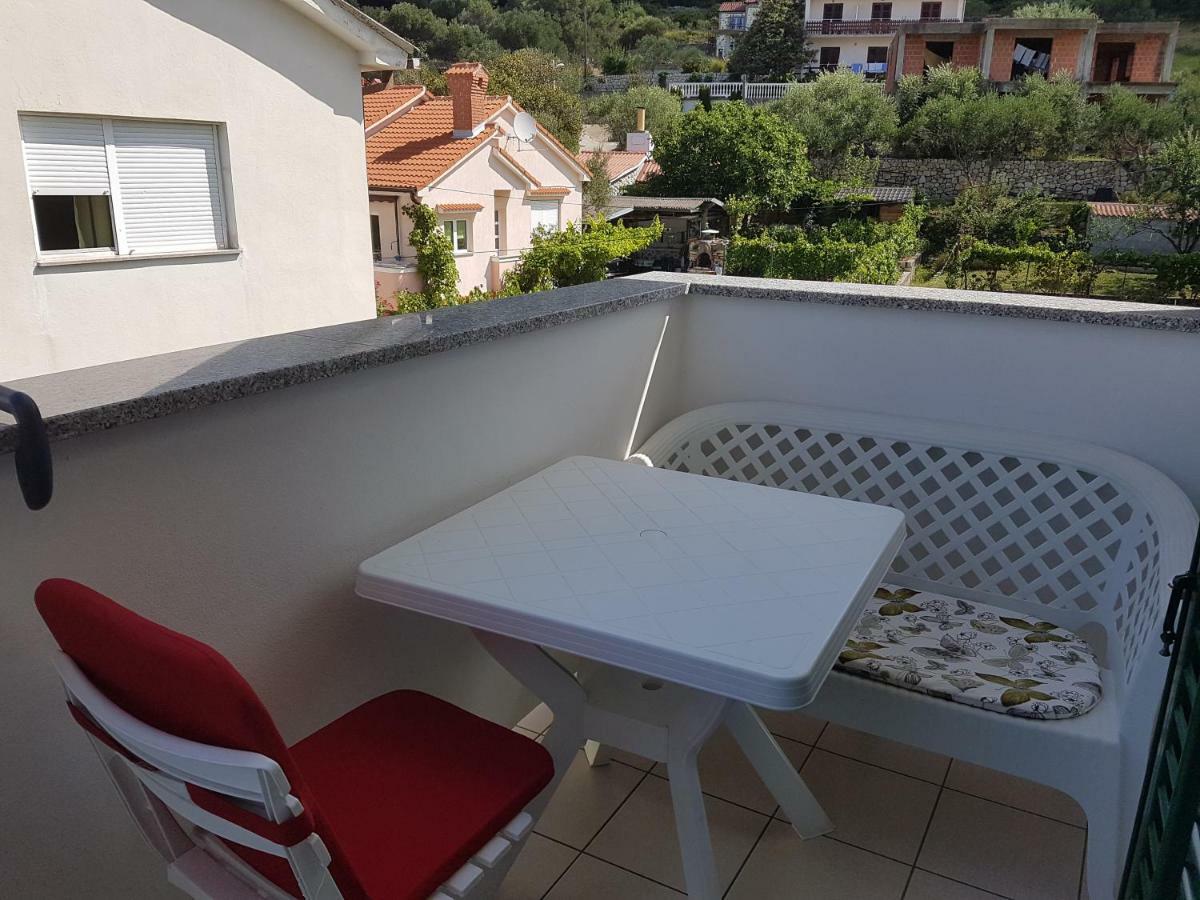 Apartmani Mira Supetarska Draga Buitenkant foto